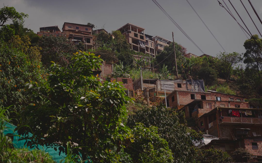 Guerra, paz y reconciliación en Colombia